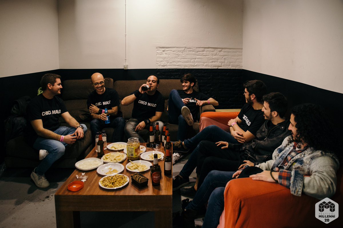 🍊SORTEO🍊 

Llegamos a las 500.000 views de ESTE AMOR PROHIBIDO, por eso sorteamos 5 camisetas entre los que comentéis y deis like a la publicación 

#sonidomediterráneo