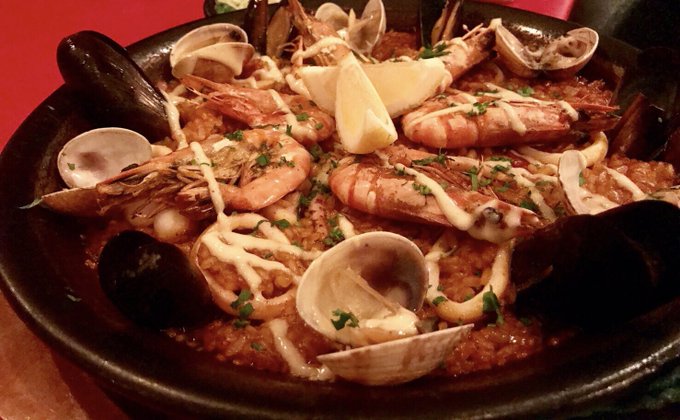 100億年ぶりにお洒落なご飯食べた 