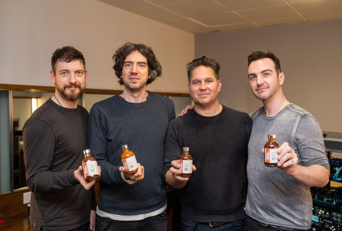 TheThirdBarnet's tweet photo. https://t.co/tR9OB3jL7j: Snow Patrol Team Up With NI Sauce Producer To Launch Own Range Of Hot Sauce https://t.co/iIKDtI3j36 https://t.co/rvWGajFRLW