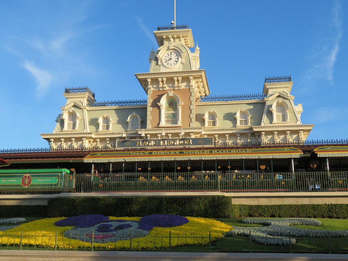 distripsandmore's tweet photo. On this Monorail Monday, we're off to the Magic Kingdom. What's your favorite dark ride at the park? Have a great Magic Kingdom Monday! 😁😀

Haunted Mansion
Small World 
Pirates
Peter Pan
Other

#WaltDisneyWorld #WDW #DisneyWorld #MagicKingdom #MagicKingdomMonday #MonorailMonday https://t.co/5kkLFSDlww