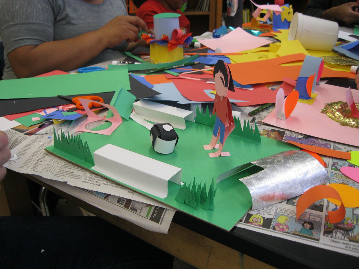 Sims4Community's tweet photo. Who knew there is so much to do with paper? These artists created three-dimensional objects by paper sculpture #ps45proud #inspireD31 #pARTnershipSchool @PS45JohnTyler @MarquisStudios @District31R https://t.co/Hl4xMjmFdw