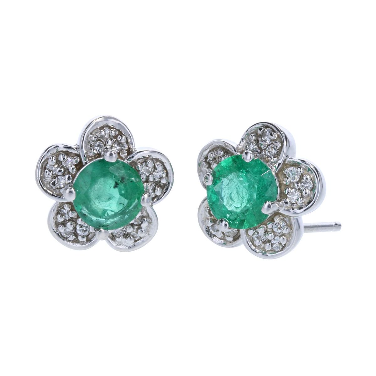 LeoDanielsShop's tweet photo. Happy April 1st! Ready for spring with these emerald and diamond flower stud earrings!
.
.
.
.
#springflowers #emeralds #emerald #diamondearrings #aprilfoolsday #leodaniels #bespoiled #flowerearrings https://t.co/mtveOx3YWP