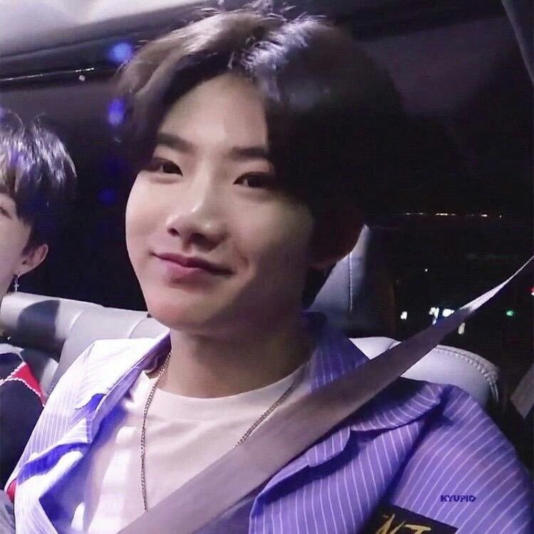 keitagirI's tweet photo. it will always be you. if i had the choice between you and a million things, i would choose you every single time

✎ . . . page 027/300 https://t.co/AdeI96lBB7