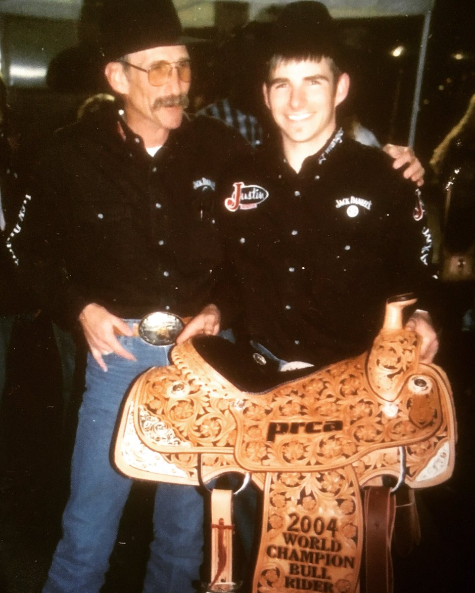 DustinElliott81's tweet photo. Today my dad would have turned 65. Sure do miss the old man. He’s been gone almost 10 years. https://t.co/ePDU7ZT1OU