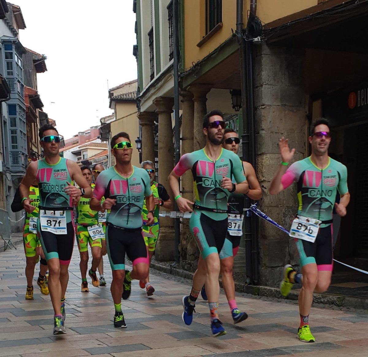 TeamSportSpirit's tweet photo. Campeonato de España 🇪🇸 Duatlón Contrarreloj por equipos, disfrutando tod@s junt@s 🏃‍♀️🏃‍♂️🚴🚴‍♀️🏃‍♂️🏃‍♀️
#somosteam #duatlon https://t.co/HBomsS9MJ0