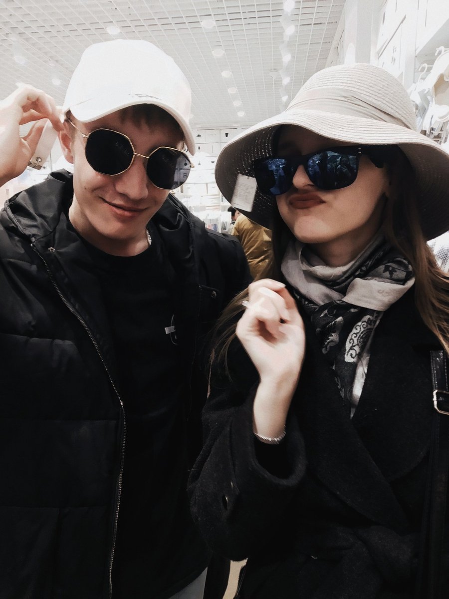 Sanitar16's tweet photo. На курорт @v22_anastasiya https://t.co/AmWNfV4ILo