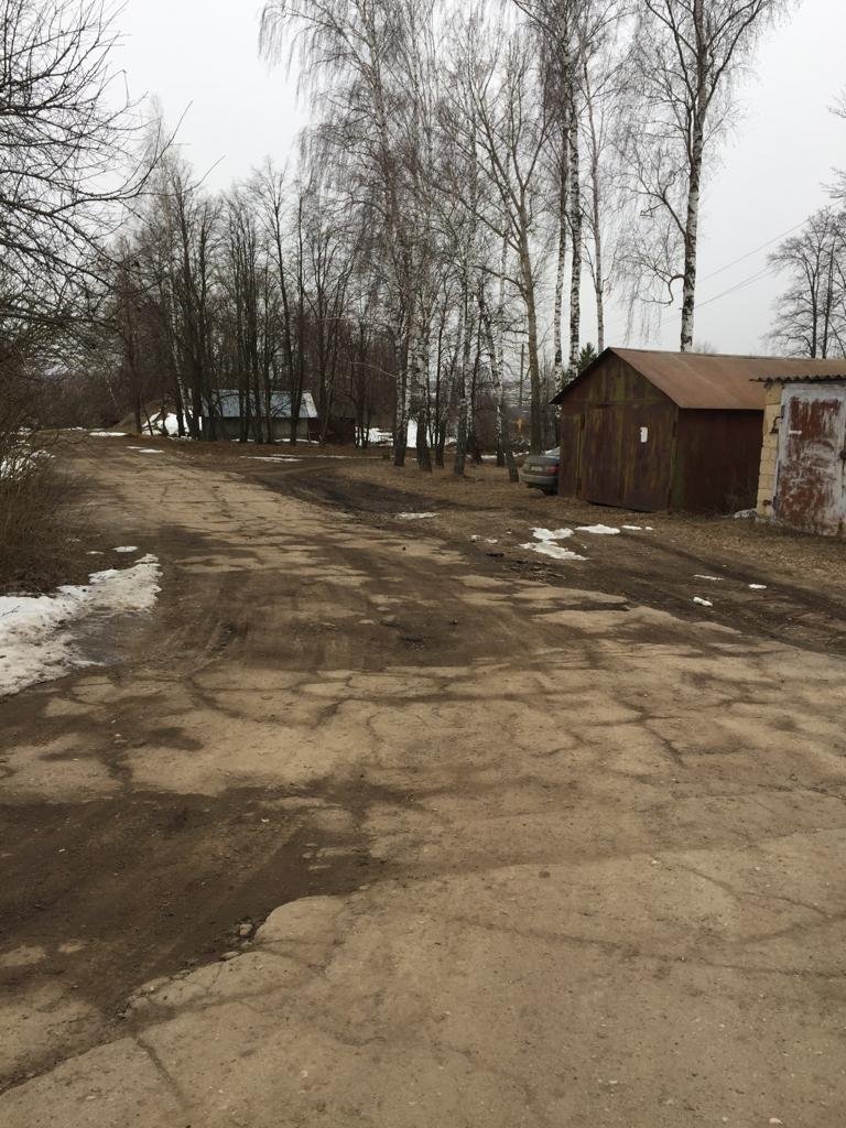 onf71's tweet photo. Эх, дороги... В Чернском районе далеки от идеала,а по весне асфальт разбивают большегрузы.Районная администрация и《Автодор》знаки, ограничивающие движение крупногобаритных машин, установить обещают... Но воз и ныне там. Активисты ОНФ сделали запросы в администрацию и дорожникам. https://t.co/ubYXadlqEM