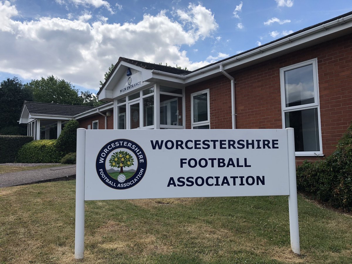 WFAyouthcouncil's tweet photo. Tonight our Youth Council have their April meeting, where we will be discussing our upcoming events, #RAFADP & some CPD from @JMahandru. #WeAreWM #FAForAll @RAFAYthCouncil @TheFA_NYC ⚽️ https://t.co/eekdDZfpe2