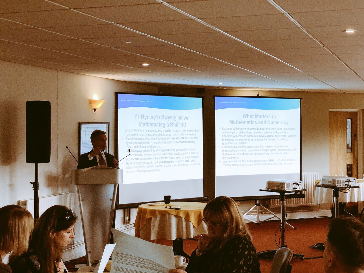 Mike Griffiths sharing the #MathsandNumeracy AoLE with @ERW___ HTs in #Aberystwyth #concretepictorialabstract - #CurriculumforWales #EducationMissionWales @WG_Education @wgmin_education