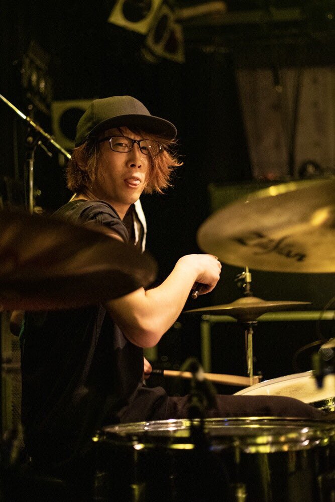 bugzy2016's tweet image. 4/1 ドラム まさしの誕生日

たぶんエイプリルフールだから気にしなくていいよ！🎉