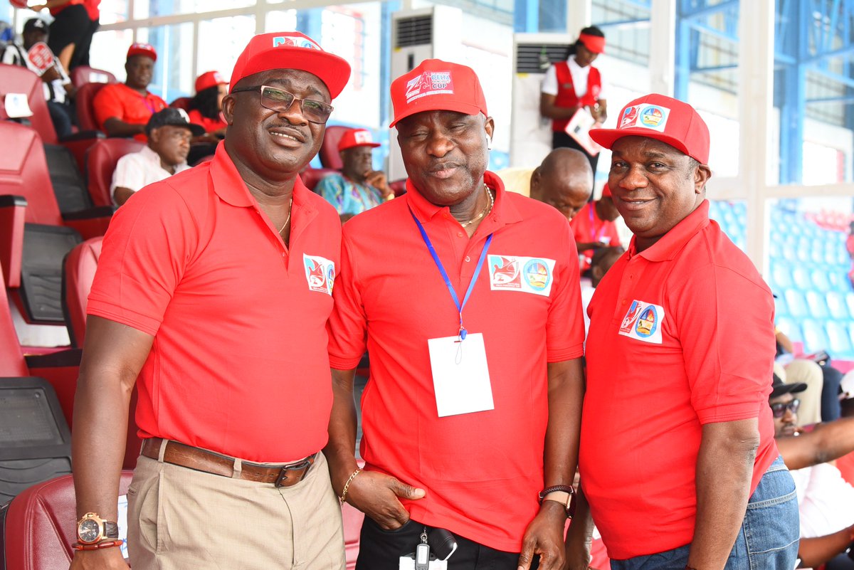 ZenithBank's tweet photo. Zenith Bank staff and dignitaries at the Zenith Bank Delta State Principals Cup 2019. https://t.co/jQY53o6WTK
