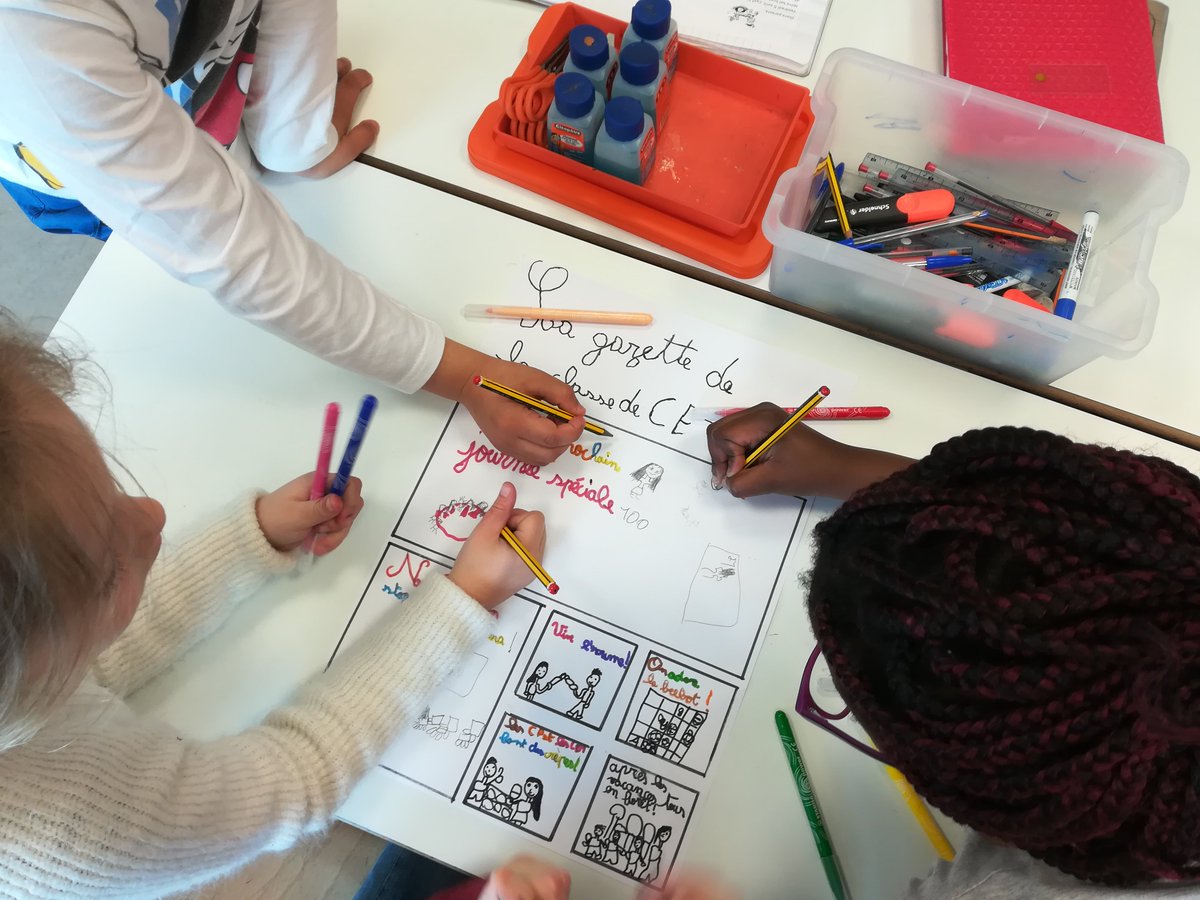 classecharlotte's tweet photo. Maintenant que nous savons ce que l'on doit mettre sur une Une de journal, nous créons la Une du journal de la classe! #InfosAlaUne #SPME19 #spme2019 https://t.co/JzqYY1x9G5