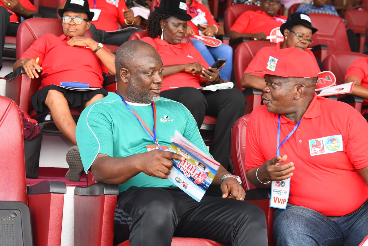 ZenithBank's tweet photo. Zenith Bank staff and dignitaries at the Zenith Bank Delta State Principals Cup 2019. https://t.co/jQY53o6WTK
