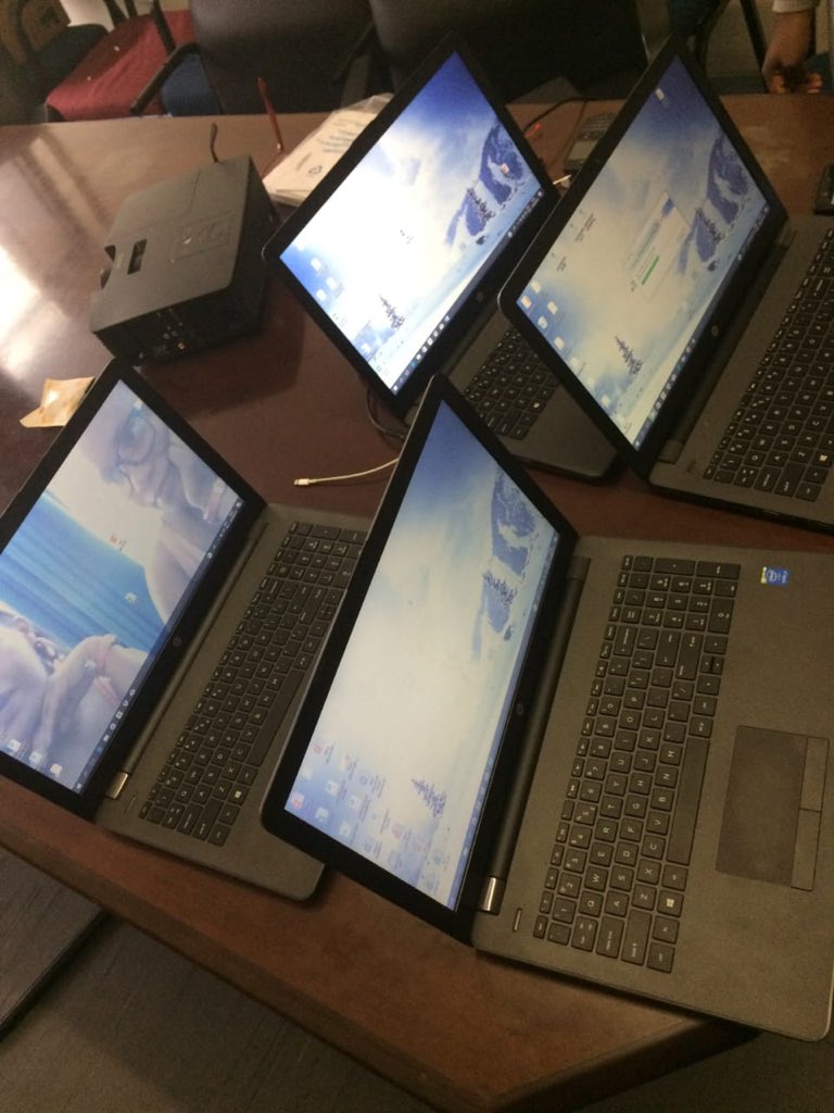 lapzenmalaps's tweet photo. Software installation. Done!! https://t.co/fHKUCahC2U