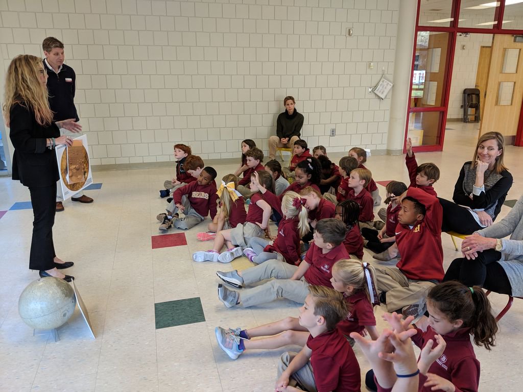 HiesPgc's tweet photo. Day 1 of #hiesgsr2019 meeting with the primary school students to learn about Earth's Moon and Saturn's moon, Titan with Dr. Amanda Hendrix @arh_moons #hiesglobal https://t.co/OCPska6j3P