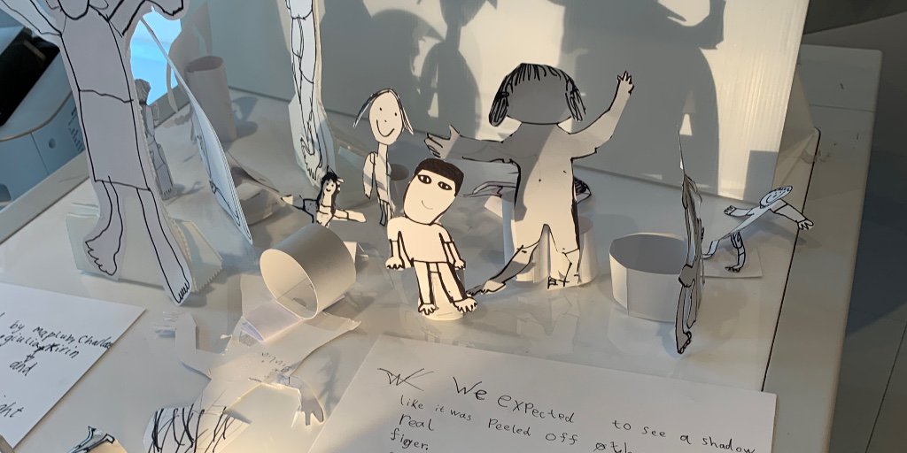 GeorgiaHeard1's tweet photo. Happy National Poetry Month! ❤️Celebrating NPM teaching poetry in Bangkok at an amazing school where Ss live and breathe poetry!  Here is a photo of finding poetry in shadows and light.🌞😍 #poetryiseverywhere #tcrwp #elcbangkok #poetry #kidlit https://t.co/i54N8GLb7O