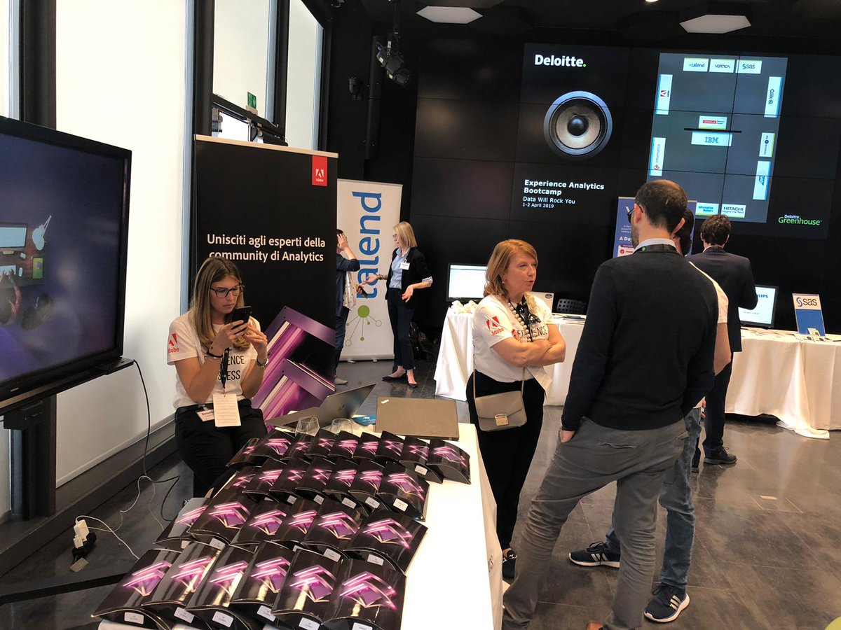 DeloitteItalia's tweet photo. Vendors Area dell'Experience Analytics Bootcamp 2019 nella #greenhouseitaly con @Adobe, @googlecloud, @IBM, @Informatica, @SAP, @qlik, @HitachiGlobal, @Oracle, @SASitaly, @Talend, @VerticaBigData, @infobldrs, @myinvenio. #DeloitteItaly #ExperienceAnalyticsBootcamp19 #EAB19 https://t.co/GXlNml4Qmr