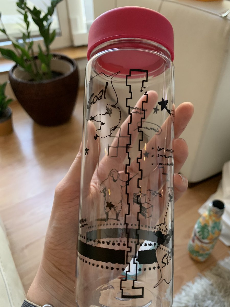 rikkusarah's tweet photo. Although my Catherine water bottle might be my favourite pick up from #SegaFes 🐑 https://t.co/U4mlALcQ04