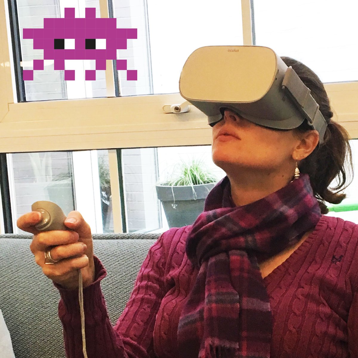 It’s a bird, it’s a plane! It’s #spaceinvaders! Nope, it’s Desray. The co-founder of @mementoVR Taking our bespoke wedding VR experience out for a test drive on an <a href="/oculus/">Oculus 👉 Meta Quest</a> .
Hi! #marvelousmonday #AprilFools #startuplife #techstartup #techy #vr