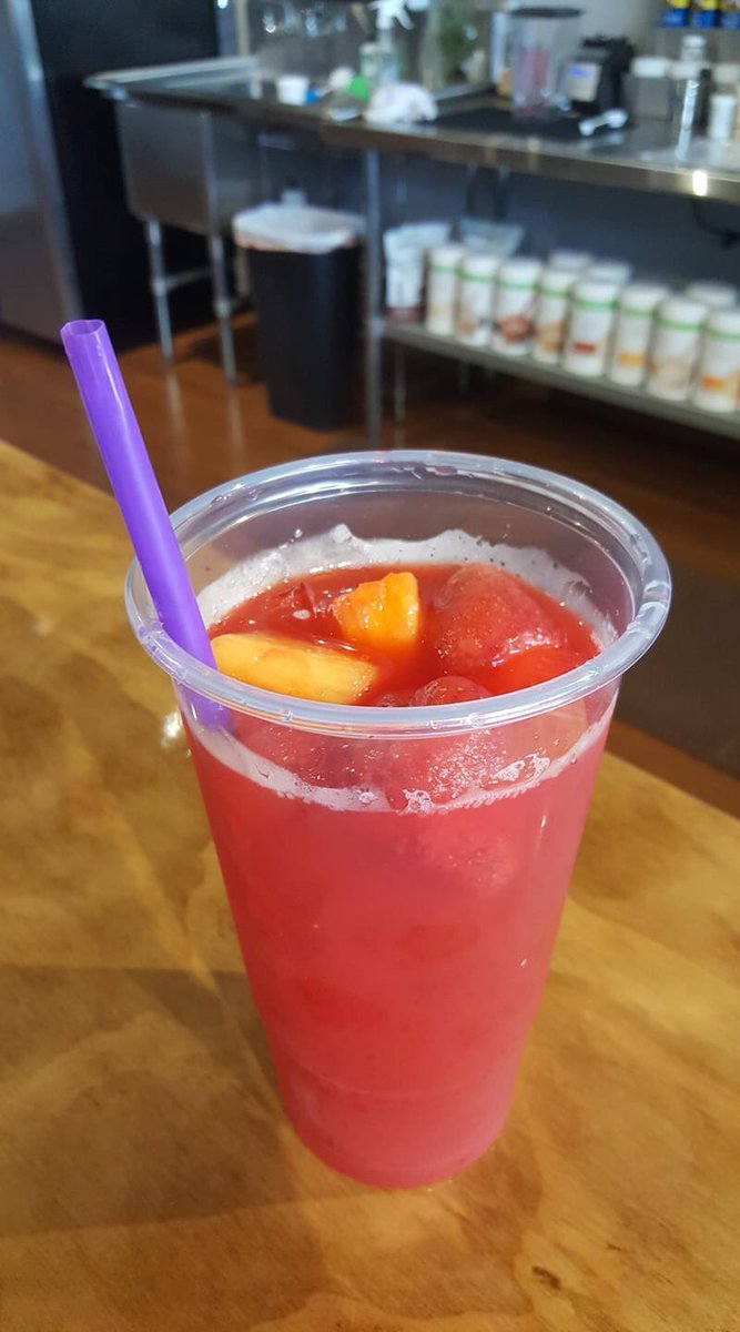 This looks so good!! Have you stopped by LIT Nutrition yet? Located in Waterford, it’s perfect for breakfast, lunch or a midday pick-me-up 😊

facebook.com/61758979532300…