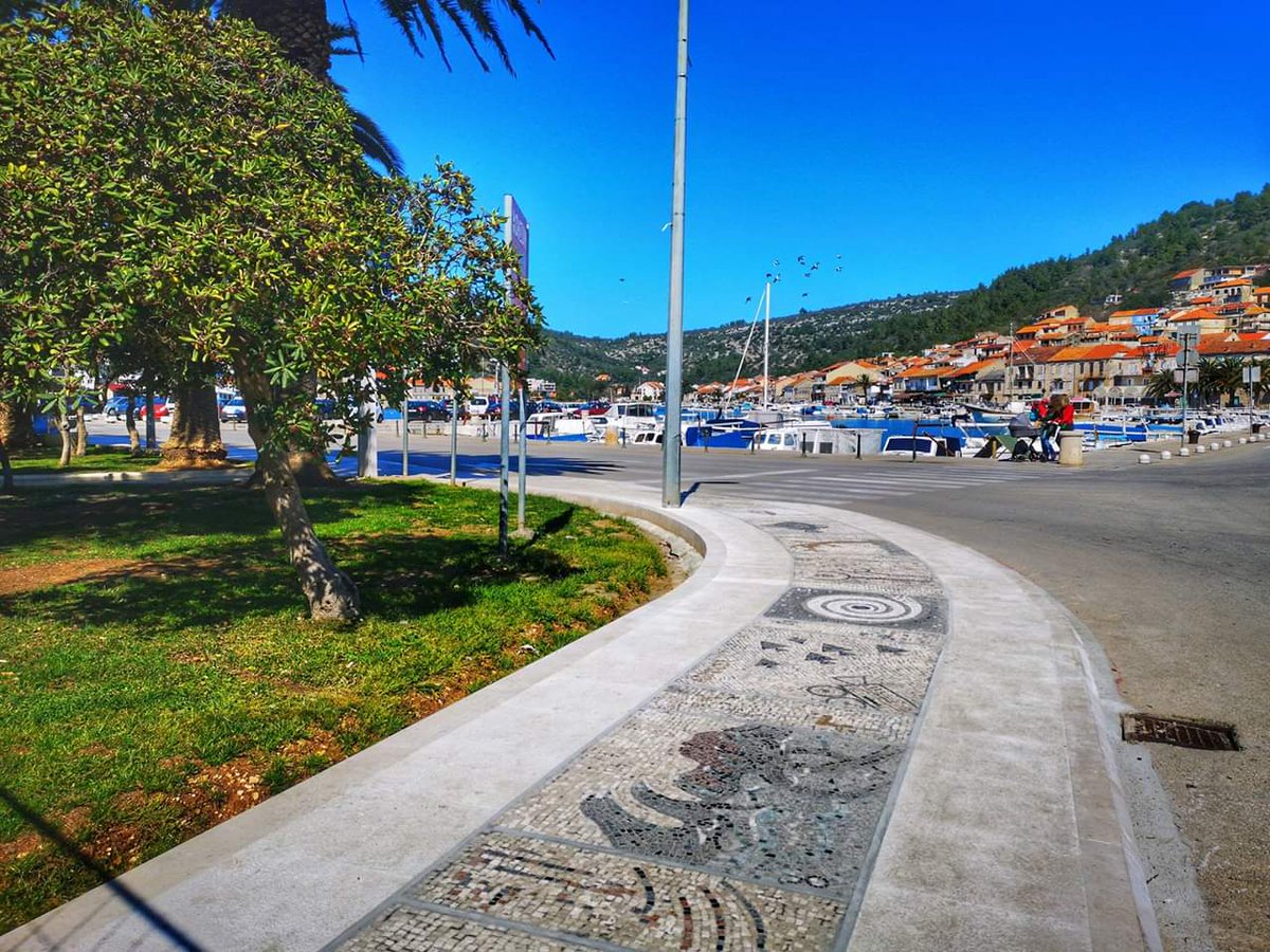 photoangie1988's tweet photo. #LukaMozaika #WorldsLongestMosaic #Mosaic #Art #VelaLuka #KorculaIsland #Dalmatia #Croatia #CroatiaFullOfLife #CroatiaFullOfCulture #VelaKukaFullOfArt #Lsvl #Ambalaža #MosaicWorkshop #travel #destination
@Croatia_hr
@lovecroatia
@cr0atianholiday
@DalmatiaTourist
@KorculaExplorer https://t.co/VPWGj1Vjzd