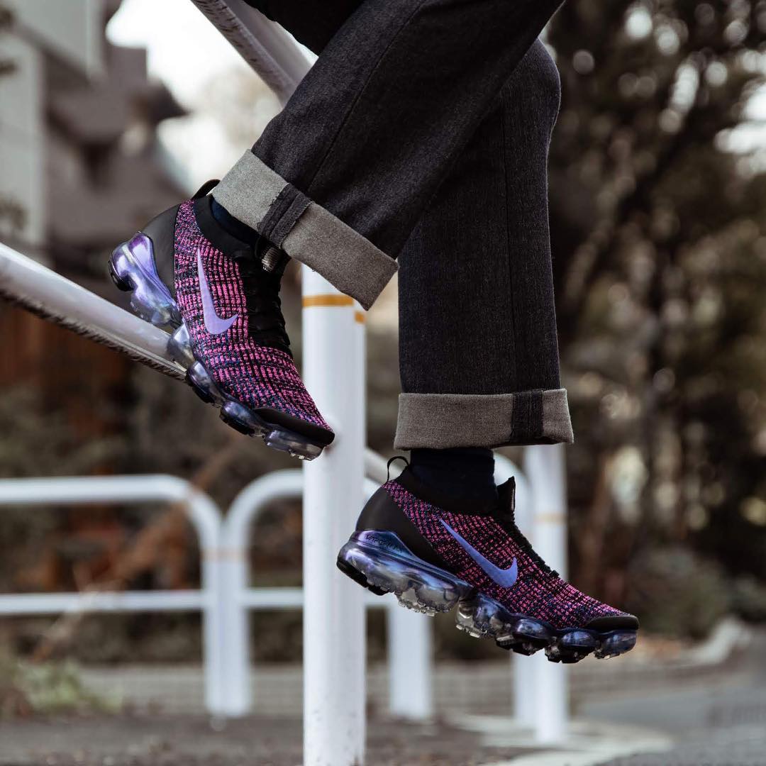 via SNS Nike VaporMax Flyknit 