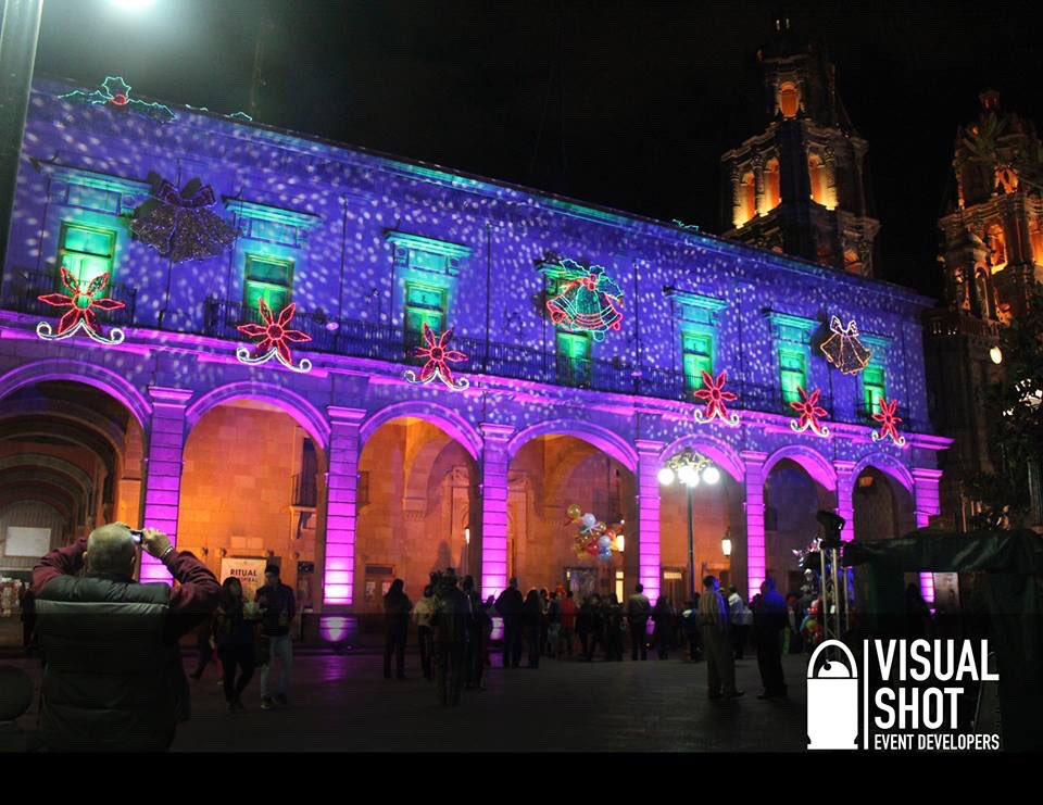 imagendeun's tweet image. @CentroSLP buen día 

Estamos a sus órdenes en iluminación!!! 

#VisualShot #SLP

#Abril2019