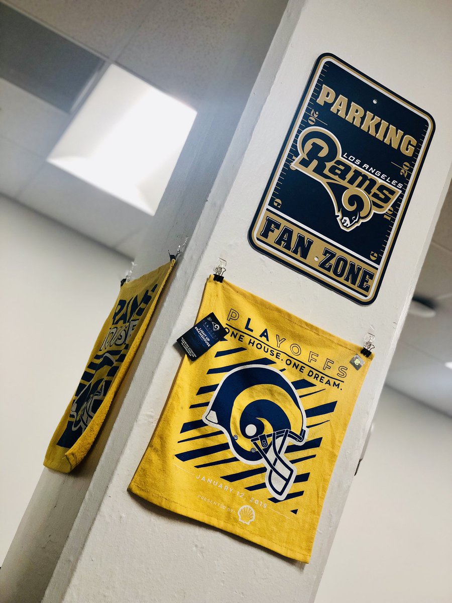 RWACam's tweet image. The upgrade from a cubicle to a office! 💪🏾🤘🏾 @RamsNFL #LARams #RAMS4LIFE #Family #RaiseYourFlag #