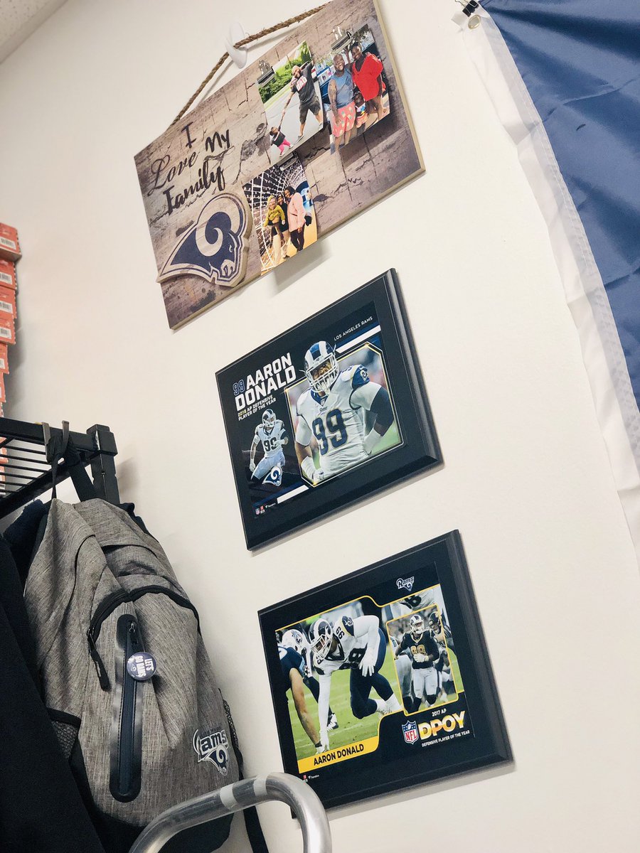 RWACam's tweet image. The upgrade from a cubicle to a office! 💪🏾🤘🏾 @RamsNFL #LARams #RAMS4LIFE #Family #RaiseYourFlag #