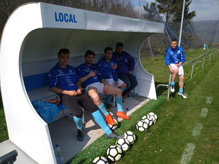 🆕 Onte foi día de partido.

Meira FC 1- 2 UD Folgueiro

(Ruben Vidal) 

#ForzaMeira 💙