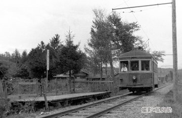 🌘無月庵(風月堂) on Twitter 炭鉱の旅客輸送で市電の中古車を使っていたところと