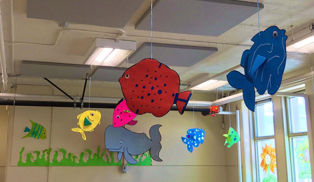 Bancroft_EMSB's tweet photo. Our lunchroom has gone underwater with this amazing “under the sea” decor! Thank you Daycare and Lunch ladies team! #WeAreEnglishMTL #creativity #thelitlemermaid #musical #fish #emsb #montreal https://t.co/Mrsh6aHxMs