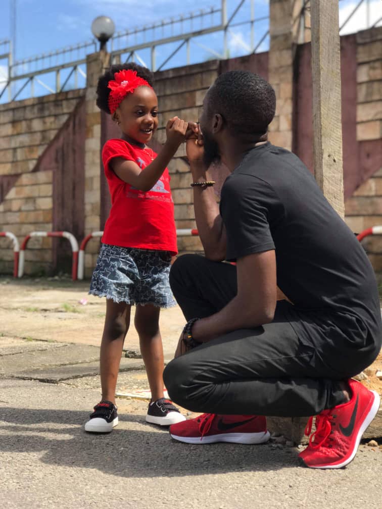 Alexdipanda tweet media