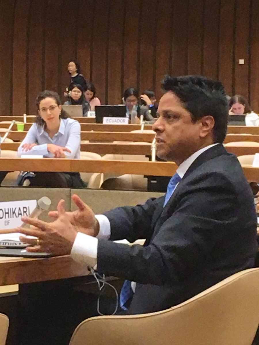 cdegardelle's tweet photo. #UNCTADeWeek how enhancing digital dimension in dev cooperation @Ratnakaradi 1/ #LDC gov. leadership is essential for stepping up the investment efforts 2/Coordinated support from dev. partners can boost ongoing efforts 3/Investing in enabling env. for the private sector is key. https://t.co/otLnK3IFvZ