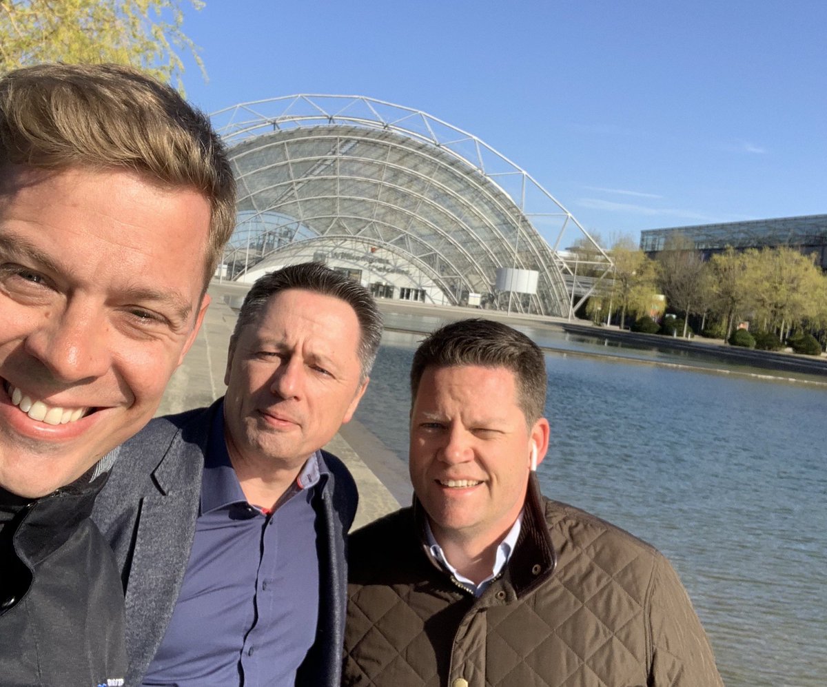 benjaminkrebs1's tweet image. Team #UnstructuredDataSolutions #Isilon getting ready to #RiseFY20 😎🤘🏻

Great things happening these days in #Leipzig 

Looking forward to #learning #collaboration and #fun with all of @DellEMC_DE