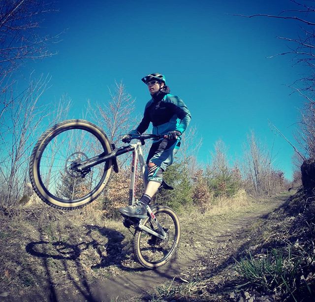 trailride_mtb's tweet photo. Ordentlich Fahrspass am Trainingstag mit meiner Rakete von Propain π€©πππ΄ββοΈπ
#mtbtrailride #mtb #training #tour #enduromtb #mtbforever #mountainbiking #lovenature #trailrides #trailgroundbrilon #propainbikes #manual #manualmonday #trailaction https://t.co/sZrADPNK3D https://t.co/exWjQm6jvu