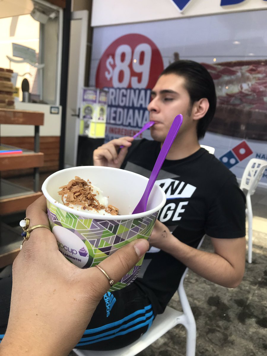 Hg_Pame's tweet photo. Y la dieta y los exámenes? 🐷 #meconsiente https://t.co/0moSBIdwkT