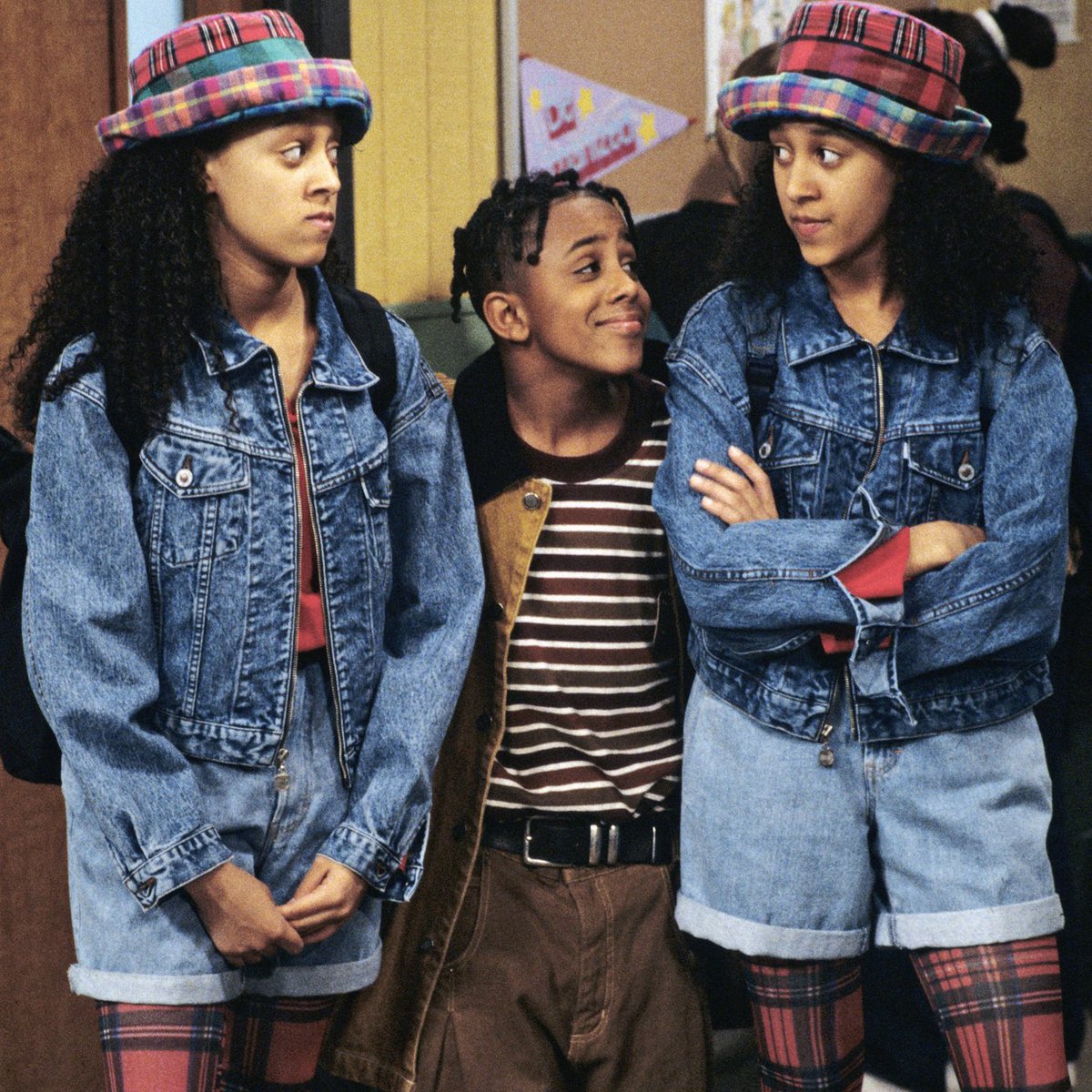 25 years ago today, ‘Sister, Sister’ premiered on TV 💕