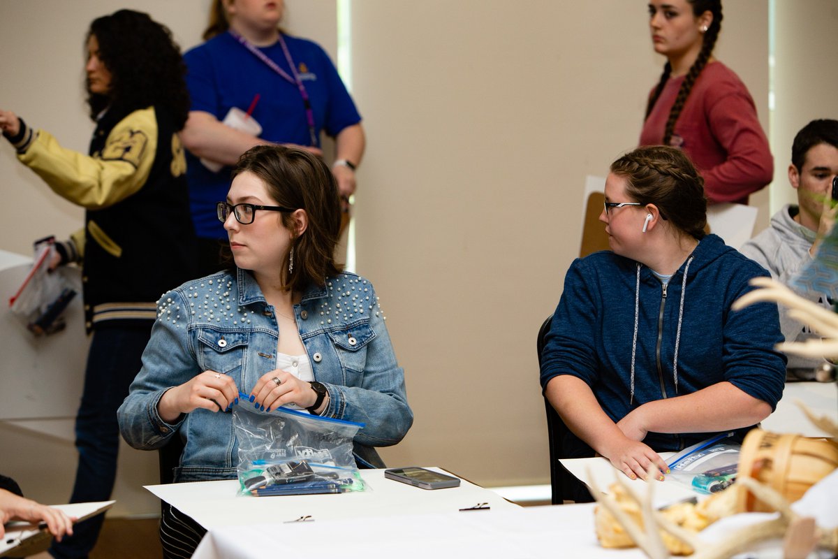 johnnysideways's tweet image. On-site contests at the TAPPS Art and Academics Competition include timed still-life drawing and &quot;Seek and Sketch&quot; dry media compositions of any subject on the convention center grounds. @TAPPSbiz #TAPPSart #Waco