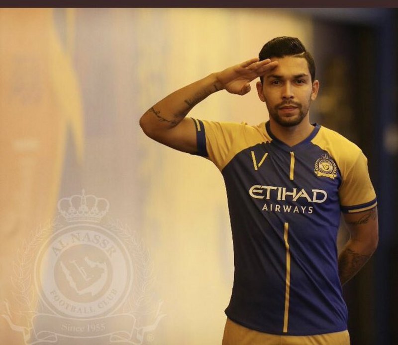 M28132401's tweet photo. هددددددددددددف #النصر الرابع

بيتروس

#النصر_الجيل https://t.co/8PuSvl75Mm