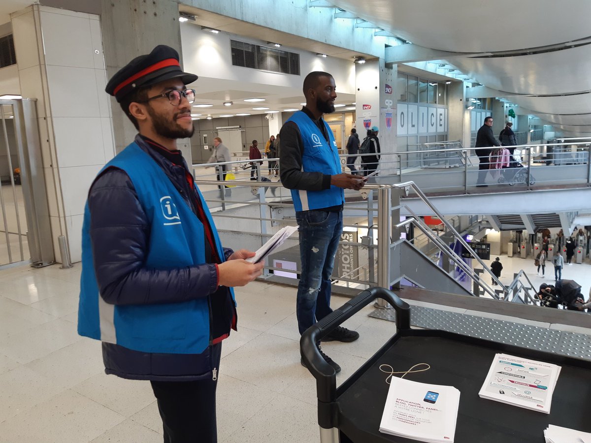 fredbell75's tweet photo. Les équipes escale et vente de #parisnord mobilisées pour vous parler du service https://t.co/Iz0r7Byftm
Via le digital un service du client personnalisé @Aziza_Navigo @carolefo75 @EscaleVentePN @FouziaHocini https://t.co/QgoPUt7lH4
