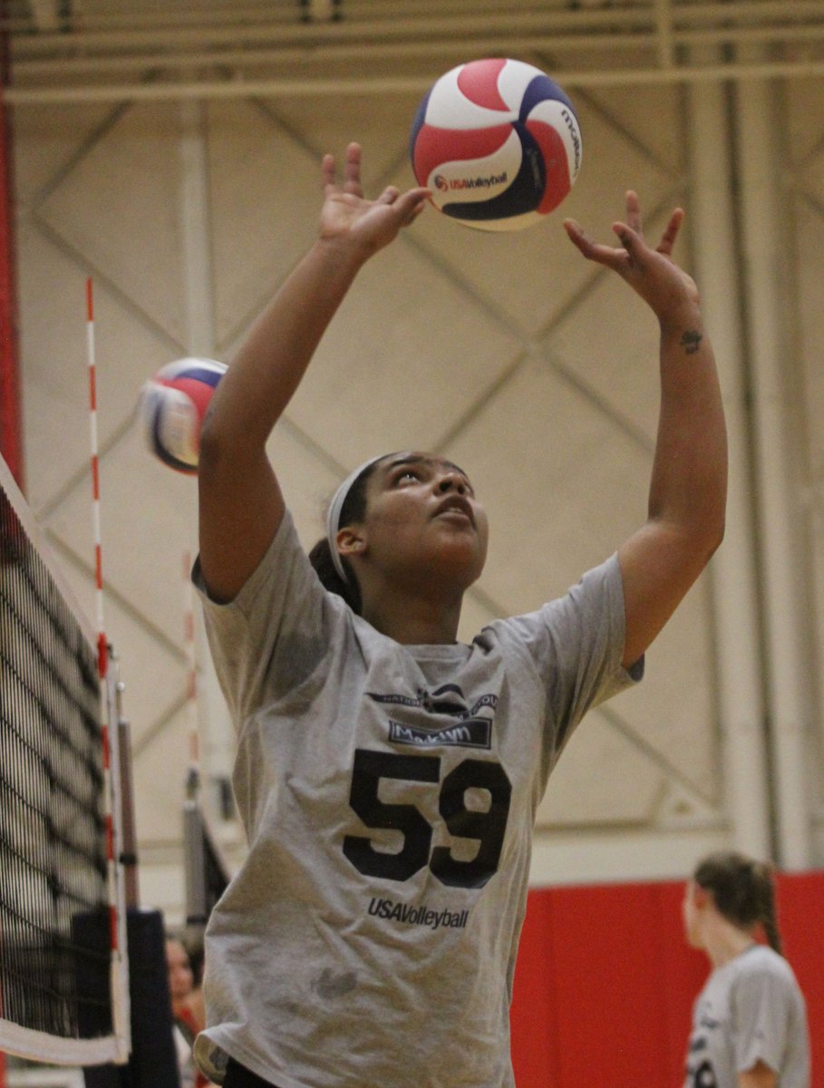 usavolleyball's tweet image. Congrats to @ColeMadelyn of @CreightonVB on her selection to the U.S. Collegiate National Team-Anaheim roster. #USAVcnt @ncaavolleyball

Details | go.usav.org/4119CNTA