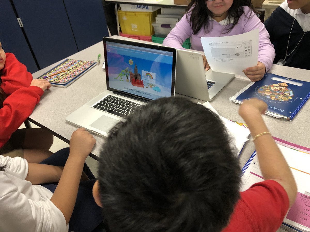 MsGarrett2017_'s tweet photo. @budewigbulldogs @AliefTchg_Lrng @Budewig_Science @BudewigLibrary Our Budewig GT students enjoying our time with Houston Public Library creating designs for the 3D printer.#WhyGT#TAGT#gtchat# #GTweek https://t.co/yKBHENiG5k