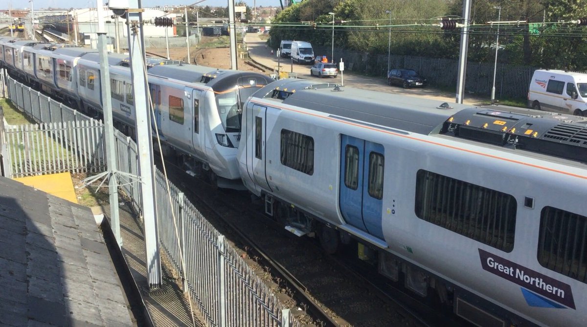 13milepost's tweet image. Despite the date, a little 12 car shuffle for our visitors  this morning  #PantographInspector ⚡️ #Class717  #NCL