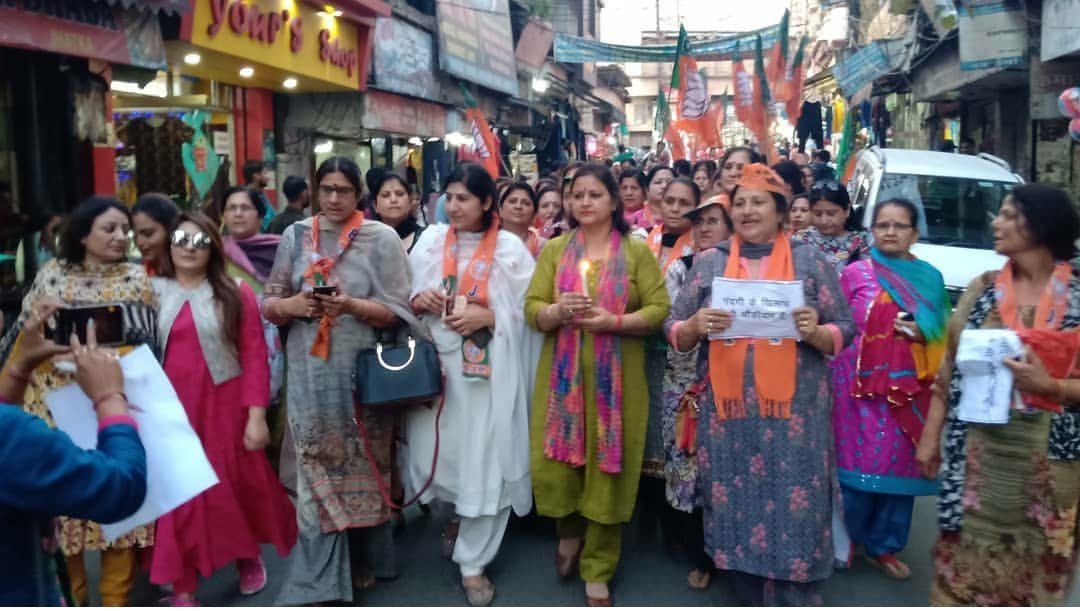 GaashNeelam's tweet photo. All differences in this world are of degree, &amp; not of kind, because oneness is the secret of everything.....

#MaiBhiChowkidar https://t.co/4WDxPpb17S