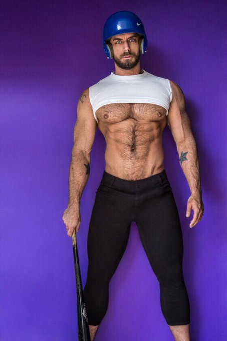 Ready to play ball😏🍆💦 https://t.co/npOnwxcaCJ