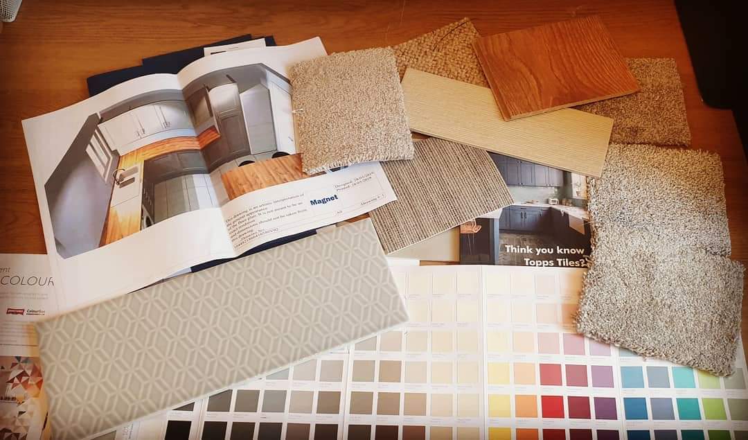 YourSpacePrope1's tweet photo. 🎨🏡 the best bit 😊 picking colours, flooring and tiles for our Derby HMO #ComingSoon #alwaysstriveformore #PropertyInvestment #Highqualityrooms #professionallets https://t.co/P3j9AA8fIE