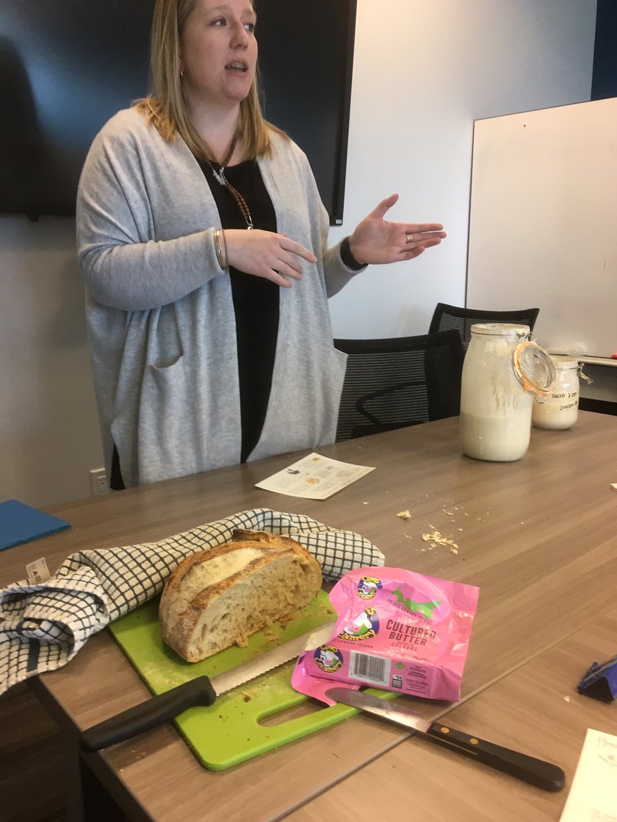 FarmfairInt's tweet photo. #SourdoughBreadDay with @therubyapronyeg #RealBread with #LocalGrain from @HighwoodC AND #RealButter from @CowsCreamery #YUM #LunchnLearn #AgLiteracy https://t.co/AxUuGvZWhD