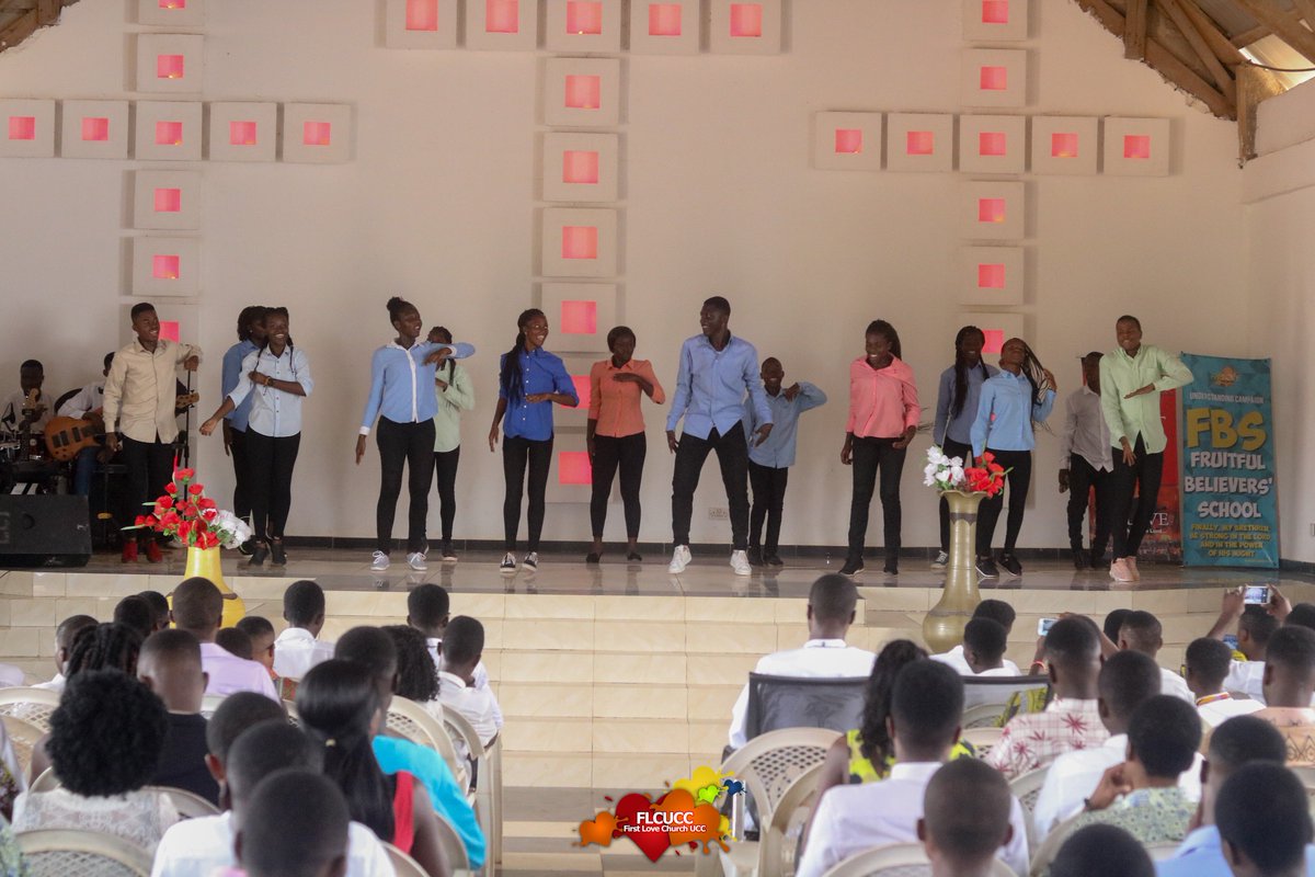 flc_capecoast's tweet photo. SWOLLEN SUNDAY 31-04-19
What a wonderful Swollen Sunday we had yesterday where 1500+ people gathered to hear the word of God.
โจ โจ โจ Highlightsโจ โจ โจ
#dhmm
#onlyinflc
#flcucc
#swollensunday https://t.co/dsqbkyfRmn