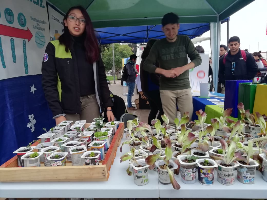 CienciasULS's tweet photo. #LaSerena Celebración @HraPlanetaChile #HoraDelPlanetaRCoquimbo org en parte por estudiantes de Ing Civil Ambiental @userena
@cecades @MinEnergia @min_ciencia @MMAChile @BiblioGMistral @la_serena_chile @municoquimbo @conaf_minagri @cerrotololo @cienciaceaza @AURADC @latribusomos https://t.co/rAYANSjnkV